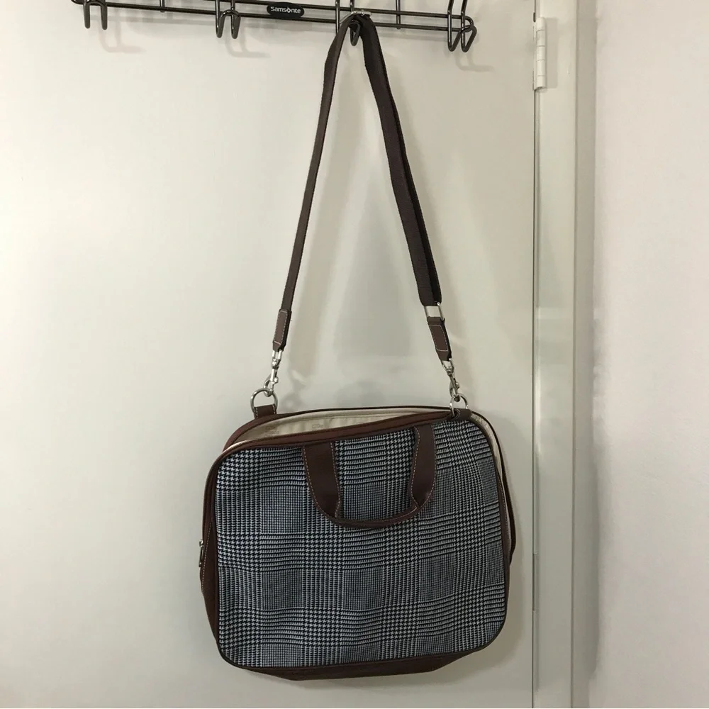 Barrington x the Honda classic houndstooth computer laptop crossbody bag